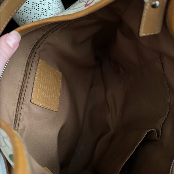 Coach 2010 Chelsea Heritage Stripe Hobo Bag - Picture 6 of 6